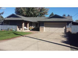 1017 Kintzley Ave, Springfield OR  97478-6557 exterior