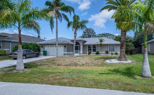 2919 25th St, Cape Coral, FL 33914-3804