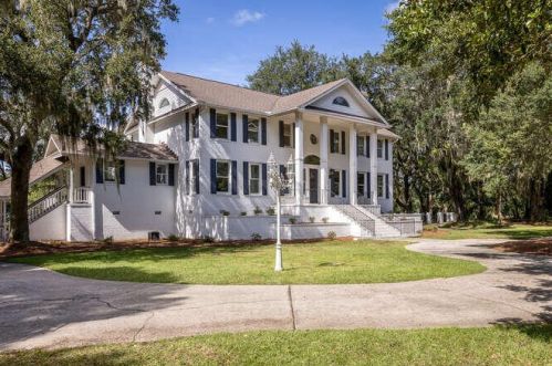 1580 Aztec Ln, Mount Pleasant SC 29464 exterior