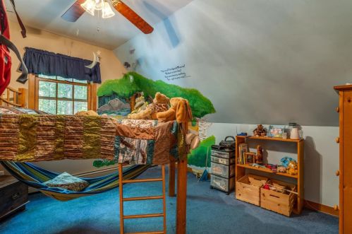 56 Fox Garrison Rd, Lee NH  03861-6338 exterior