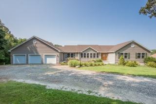 200 Pine St, Columbia, CT 06237-1522