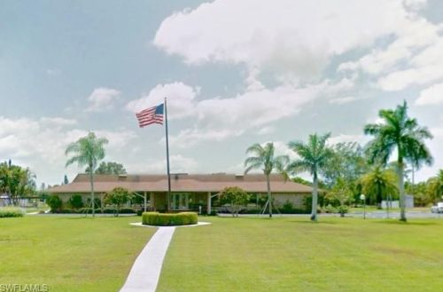 46 Le Mans Dr, Naples FL 34112-9127 exterior