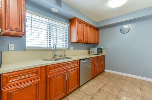 717 Midsite Ave, Covina CA  91723-3332 exterior