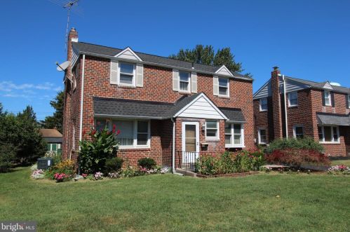 809 Cedar Ln, Norristown, PA 19401-4158