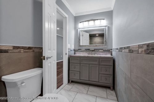 2 Taylor Ct, Lakewood NJ  08701-7317 exterior