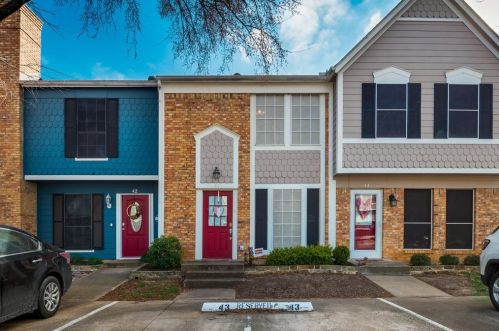 43 Abbey Rd, Euless, TX 76039-4269