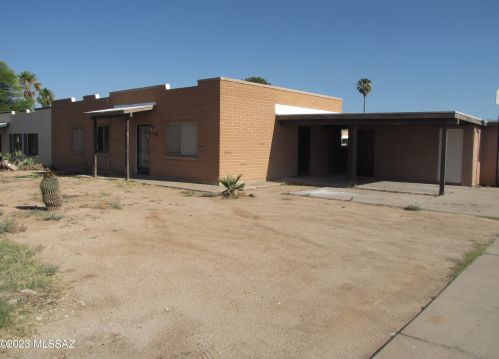 6731 Escalante Rd, Tucson, AZ 85730-3237