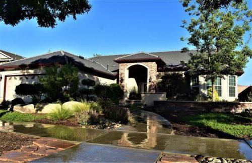 783 Park Place Ct, Exeter, CA 93221-2407