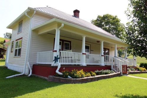 311 Raccoon Branch Rd, Wilbur, KY 41124-8694