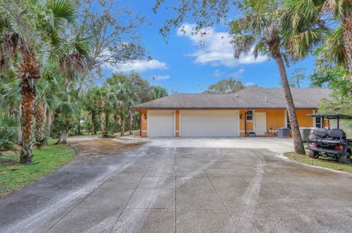 8349 150th Ct, West Palm Beach, FL 33418-7370