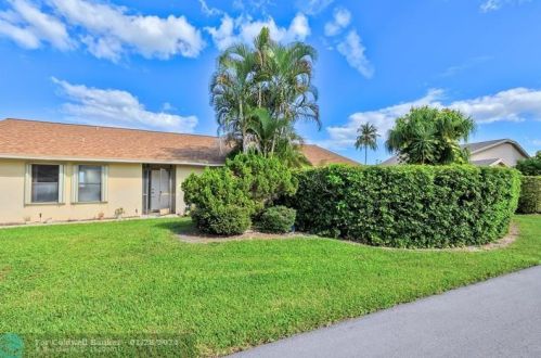 2622 13th St, Delray Beach FL  33445-1327 exterior