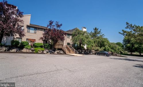 404 Pritchard Pl, Newtown Square PA  19073-3031 exterior