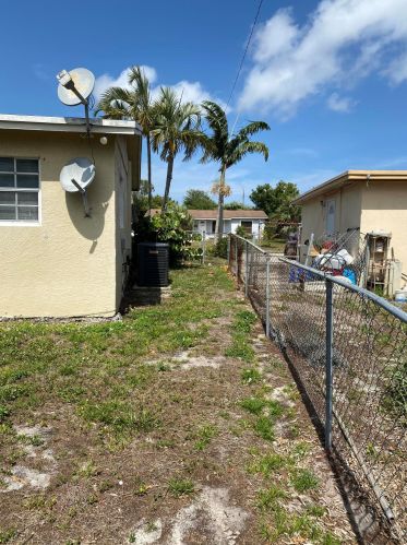 1531 13th St, West Palm Beach, FL 33404-6520