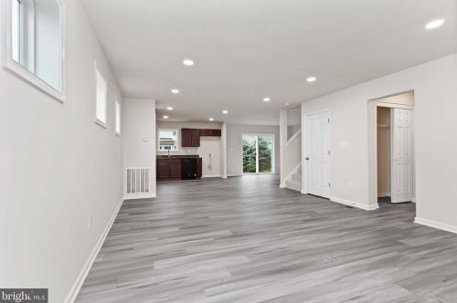 30 Princeton Dr, Carlisle, PA 17013-4816