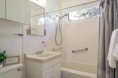 1252 Carmel Ter, Los Altos CA 94024-5508 exterior