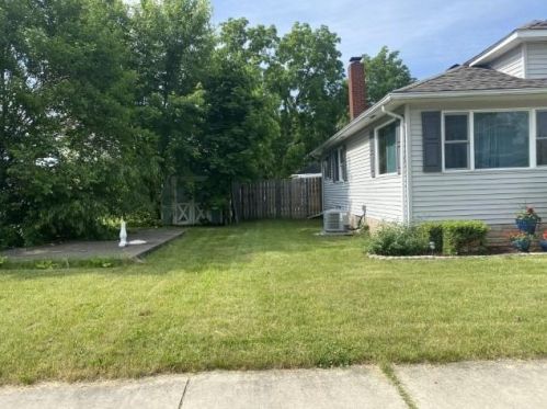 2311 6th St, Mishawaka, IN 46544-1537