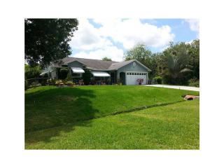 880 Tulip Dr, Sebastian, FL 32958-5461