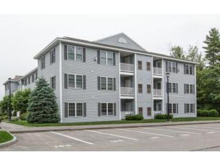 16 Crestview Cir, Londonderry NH  03053-2453 exterior