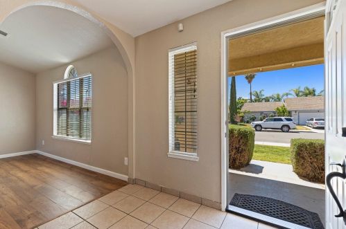 1026 Acaciawood Ct, Los Banos CA  93635-2937 exterior