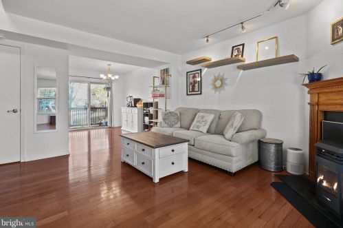 12 Old Mill Ln, Southampton PA  18966-2845 exterior