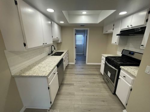 807 Chevy Chase Dr, Glendale CA 91205-3018 exterior