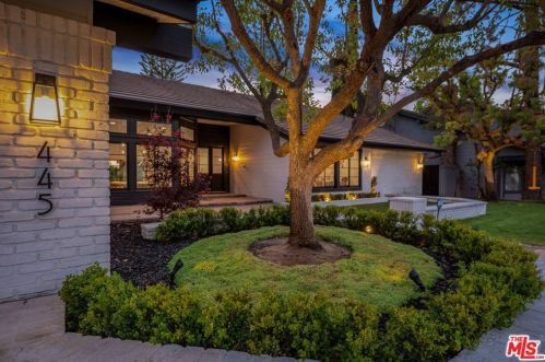 445 Sinaloa Rd, Simi Valley CA  93065-5430 exterior