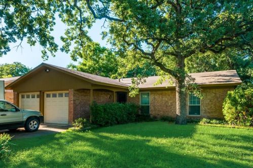 3323 Woodthrush Ln, Denton, TX 76209-4829