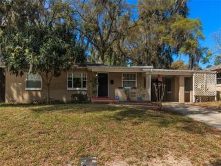 812 Kenilworth Ter, Orlando, FL 32803-3903