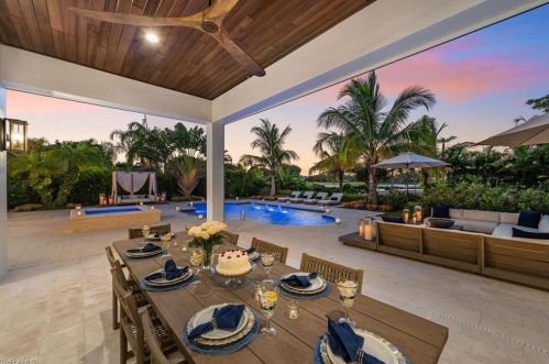 2037 Isla Vista Ln, Naples, FL 34105-3072
