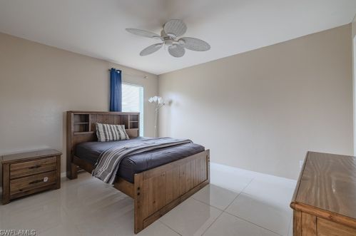 4085 60th Ave, Naples FL  34120-2663 exterior