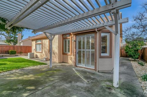 4754 Antelope Cir, Fairfield CA  94534-3946 exterior