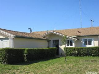 363 Lindley Dr, Sacramento CA  95815-1022 exterior