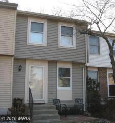 202 Charing Ct, Dulles, VA 20164-1517