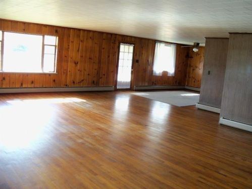 1215 Mount Jackson Rd, New Castle PA  16102-2919 exterior