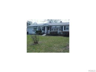 7 Kearney Dr, Newburgh NY  12553-5207 exterior
