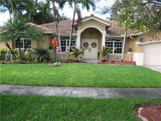 18166 150th Ct, Miami, FL 33187-1894