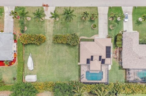 2864 25th Ave, Cape Coral, FL 33914-4703
