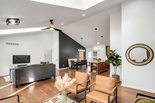 450 Pickett Dr, Covington KY  41011-1861 exterior