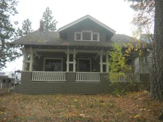 318 30th Ave, Spokane WA  99223-3748 exterior