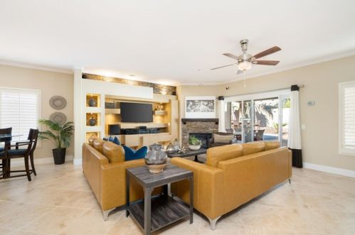 828 Mira Grande, Palm Springs CA  92262-1209 exterior