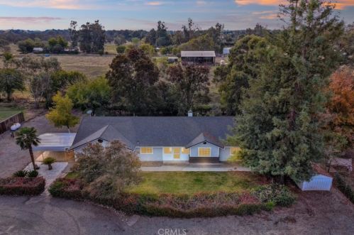 7955 Ricalia Ln, Los Molinos, CA 96055-9771