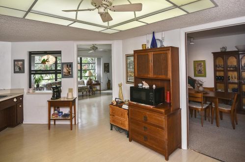 308 South Dr, Nokomis FL  34275-1343 exterior