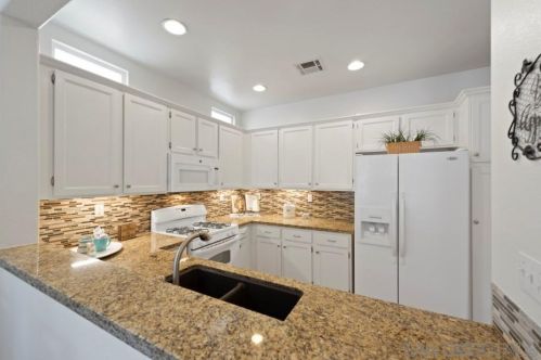 9530 Compass Point Dr, San Diego CA 92126-8527 exterior