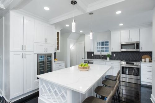 49 Elmwood Ave, Montclair NJ  07042-4531 exterior