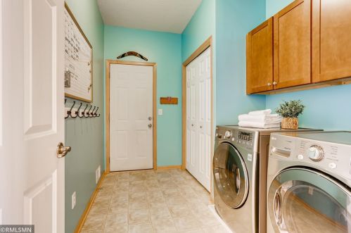 1136 Kerber Pass, Chaska MN 55318-5402 exterior