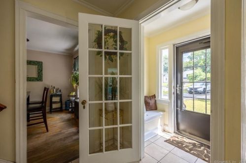 106 Country Club Rd, Waterbury CT  06762-3113 exterior