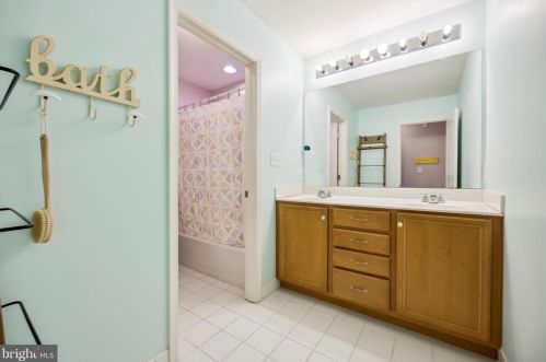 3524 Muirwood Dr, Newtown Square PA  19073 exterior