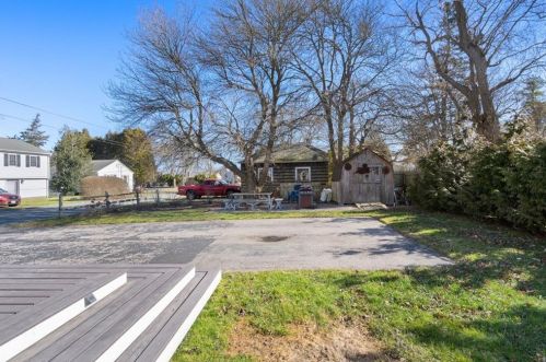 836 Point Judith Rd, South Kingstown RI  02882-5174 exterior
