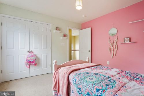 214 Union Ridge Dr, Charles Town WV  25414-4950 exterior