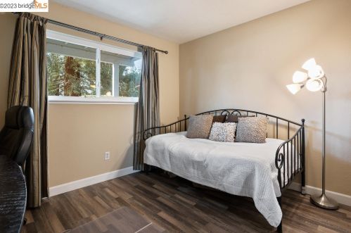 161 Holiday Hills Dr, Pacheco CA  94553-4211 exterior